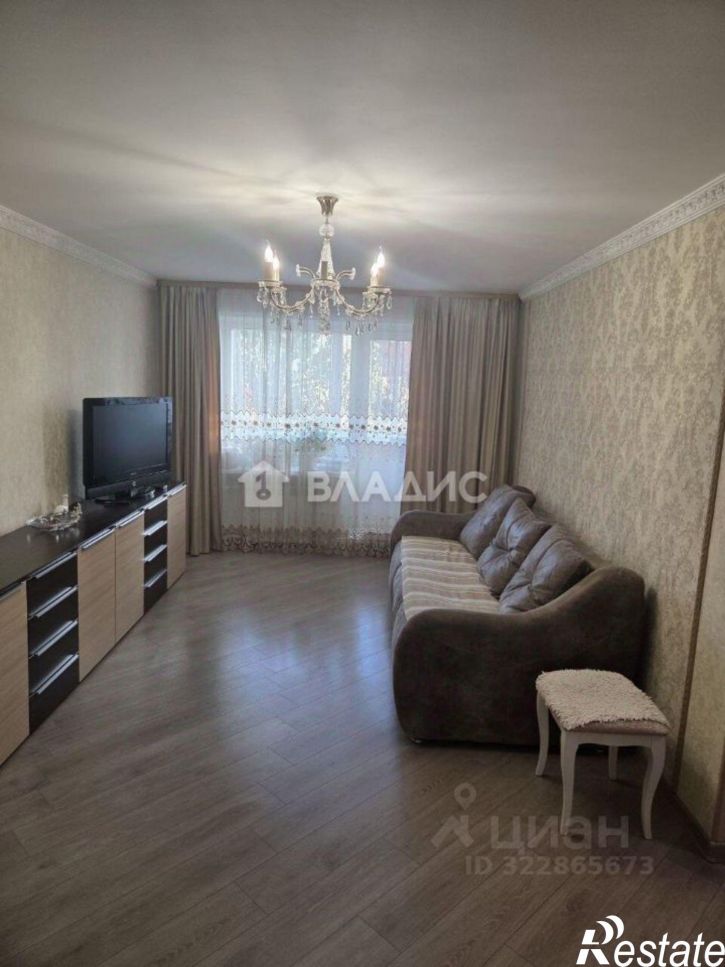 3-комн квартира улица Жердева, 132,  д. 132