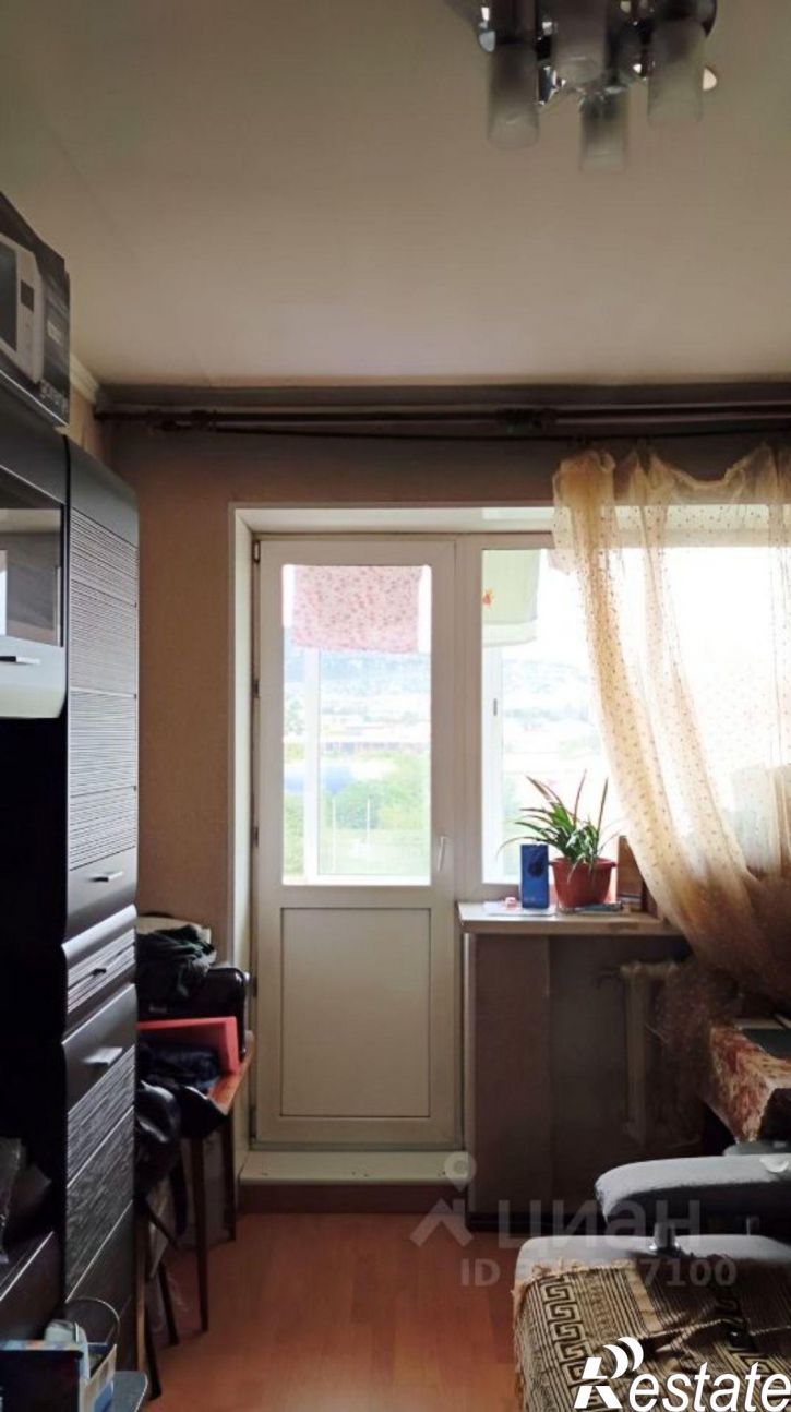 2-комн квартира улица Жердева, 9,  д. 9