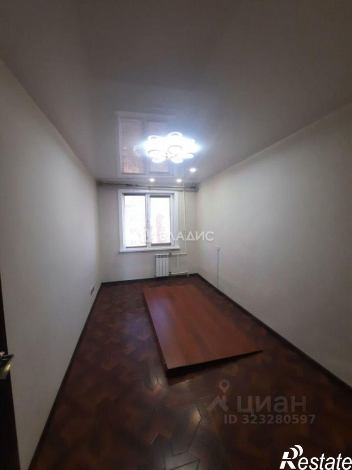 3-комн квартира улица Жердева, 124,  д. 124