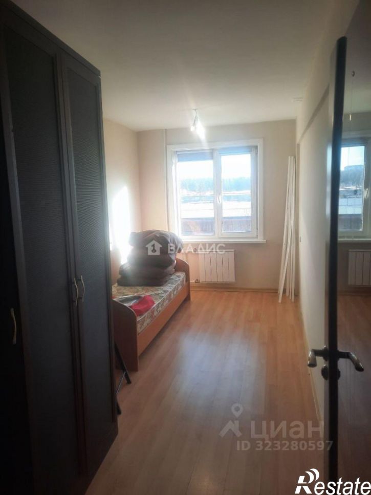 3-комн квартира улица Жердева, 124,  д. 124