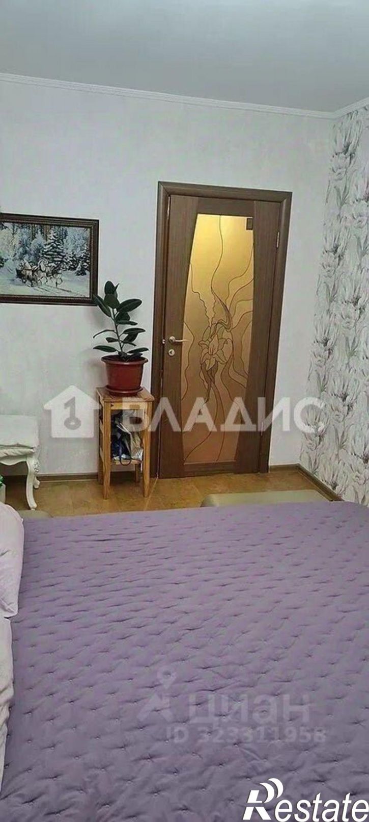 3-комн квартира ул Толстого, 10,  д. 10