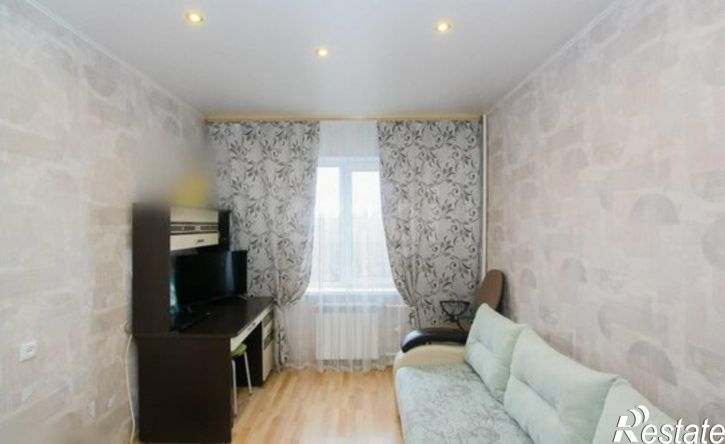 3-комн квартира проспект Строителей, 42,  д. 42