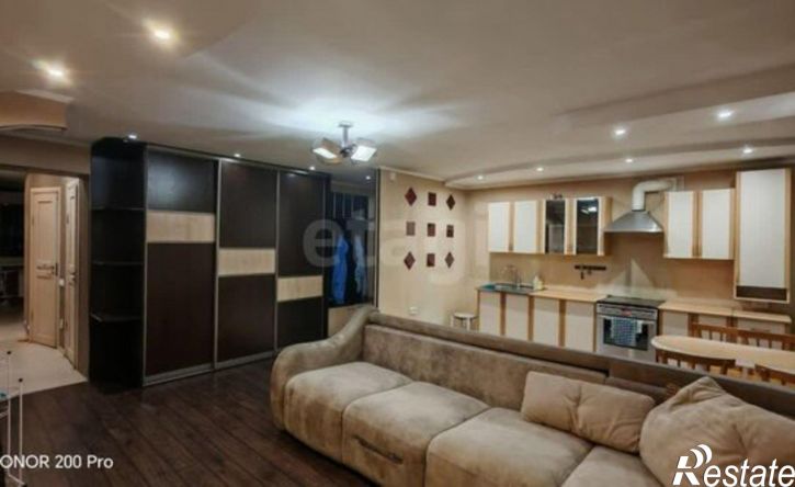 5-комн квартира ул Тобольская, 61,  д. 61