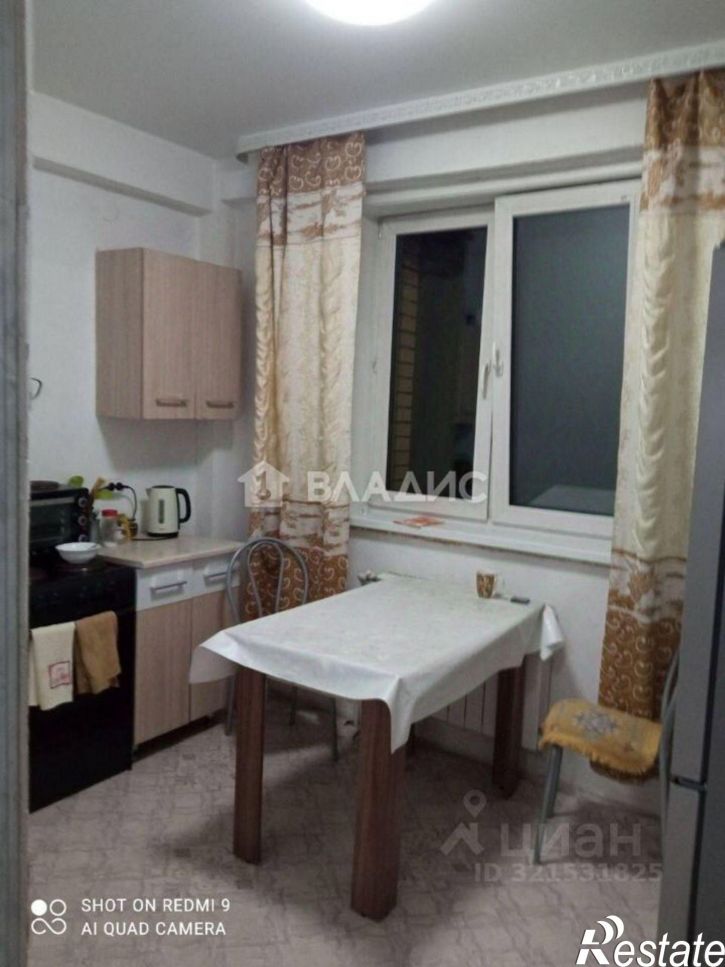 1-комн квартира микрорайон 140Б, 1