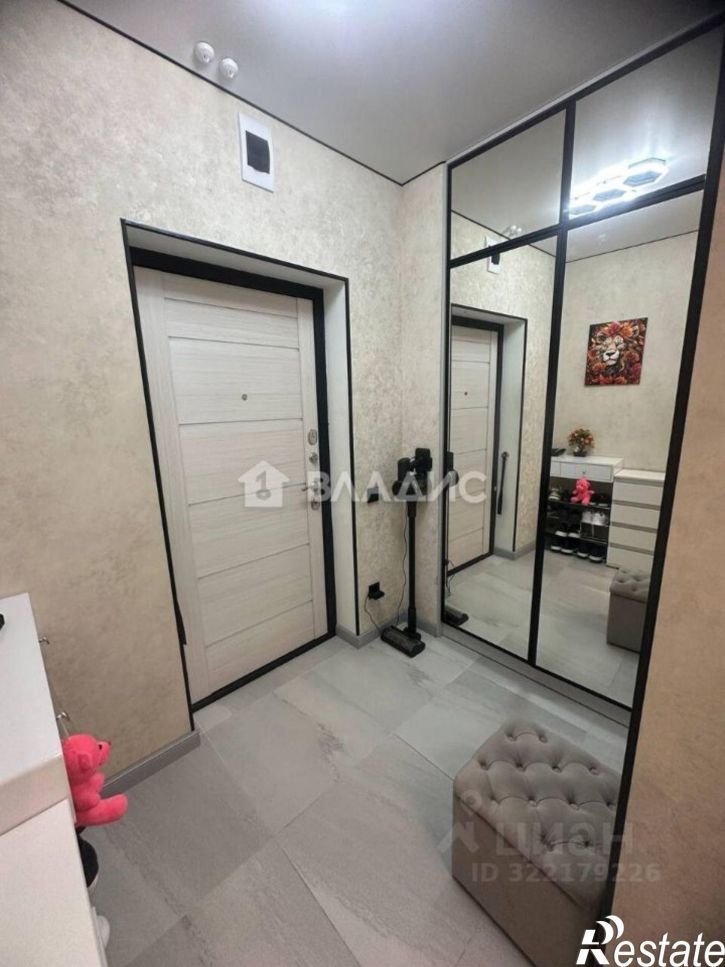 3-комн квартира микрорайон 140Б, 4