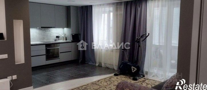 3-комн квартира улица Антонова, 2,  д. 2