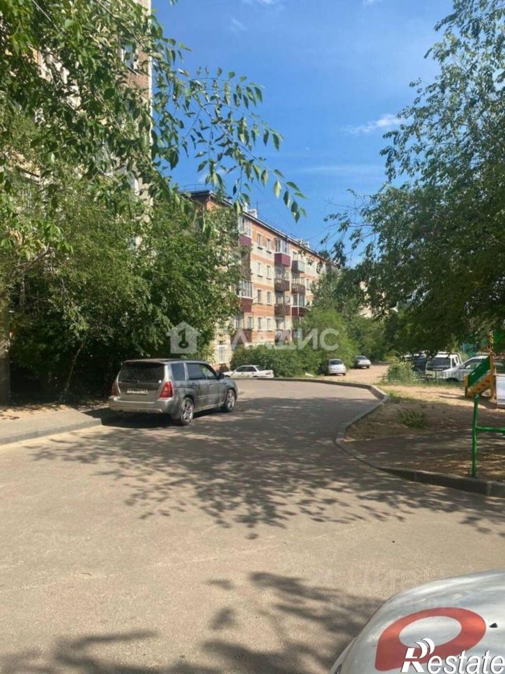 3-комн квартира улица Толстого, 2,  д. 2