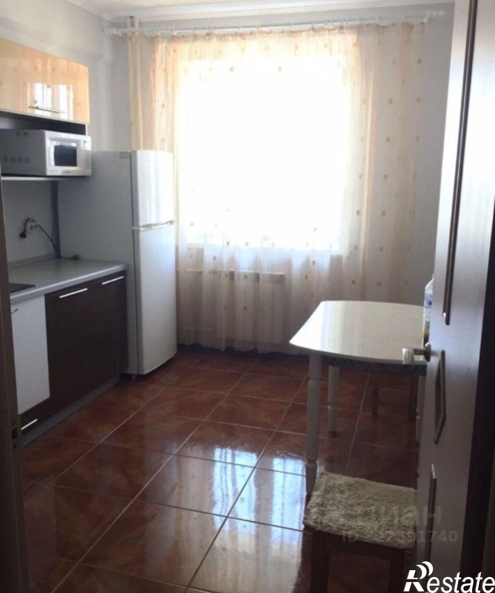 Сдать квартиру за 40 000 рублей на улица Смолина, 81