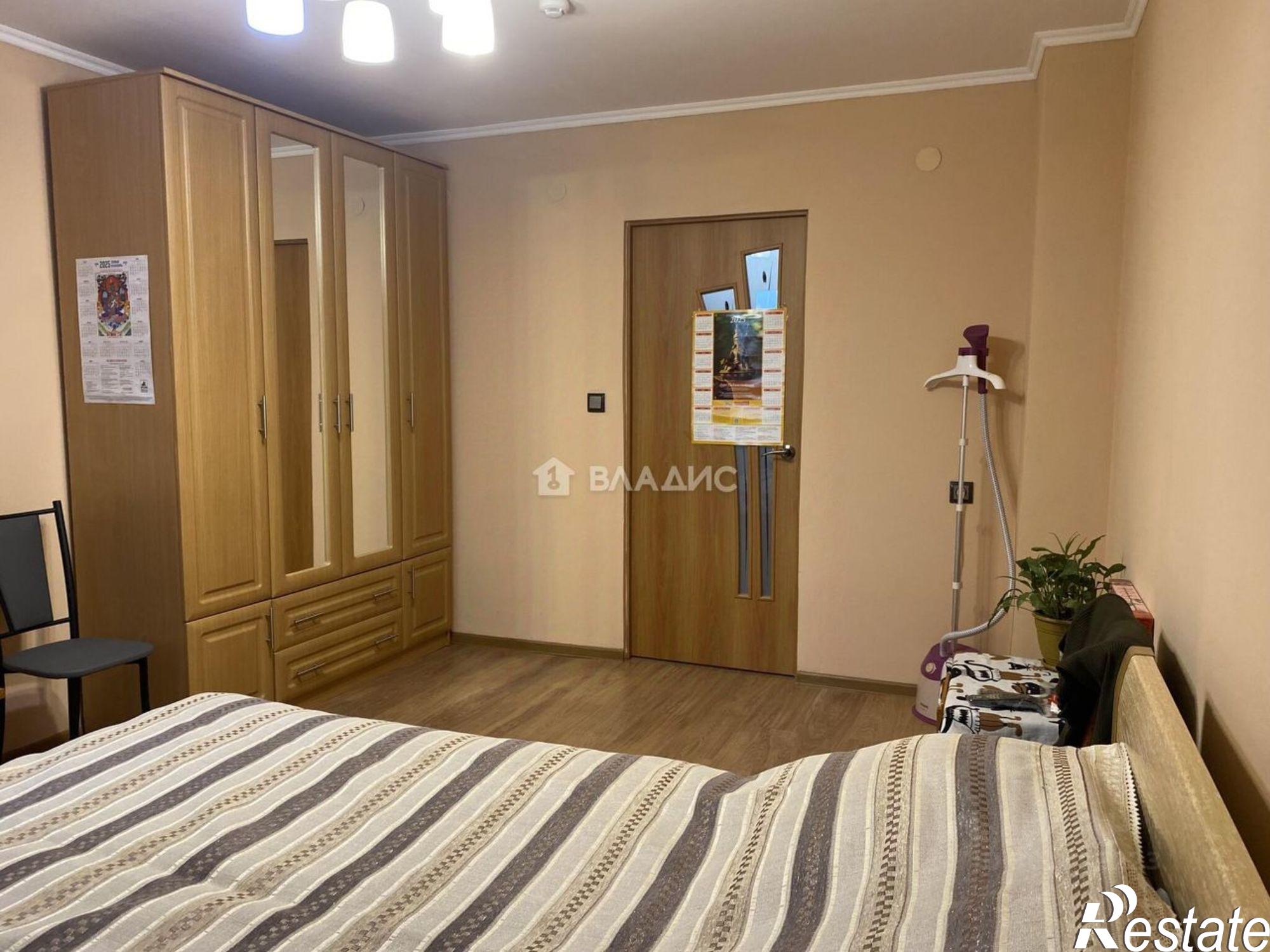 Купить квартиру за 10 250 000 рублей на 111-й микрорайон