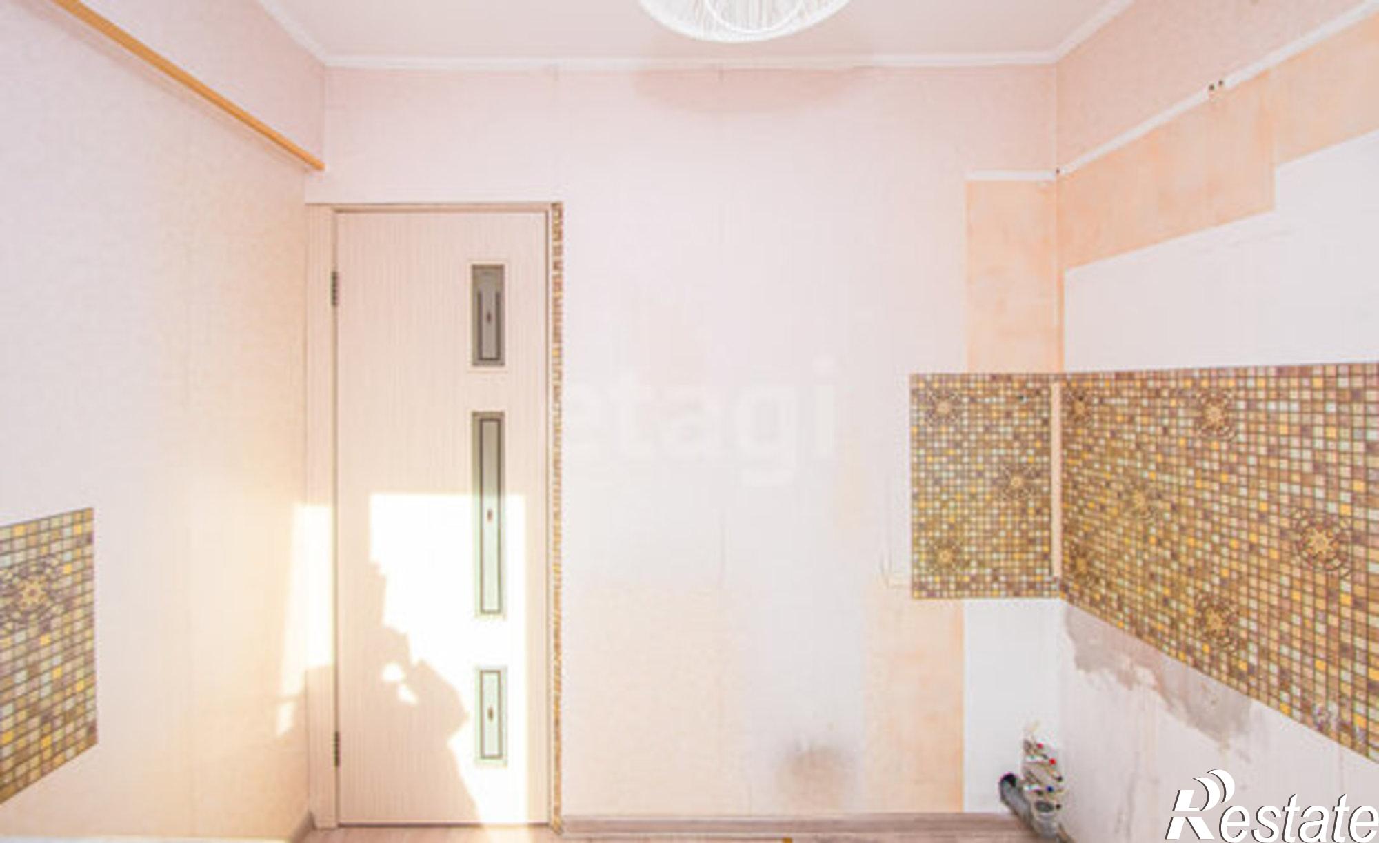 Купить квартиру за 5 300 000 рублей на улица Юного Коммунара, 8