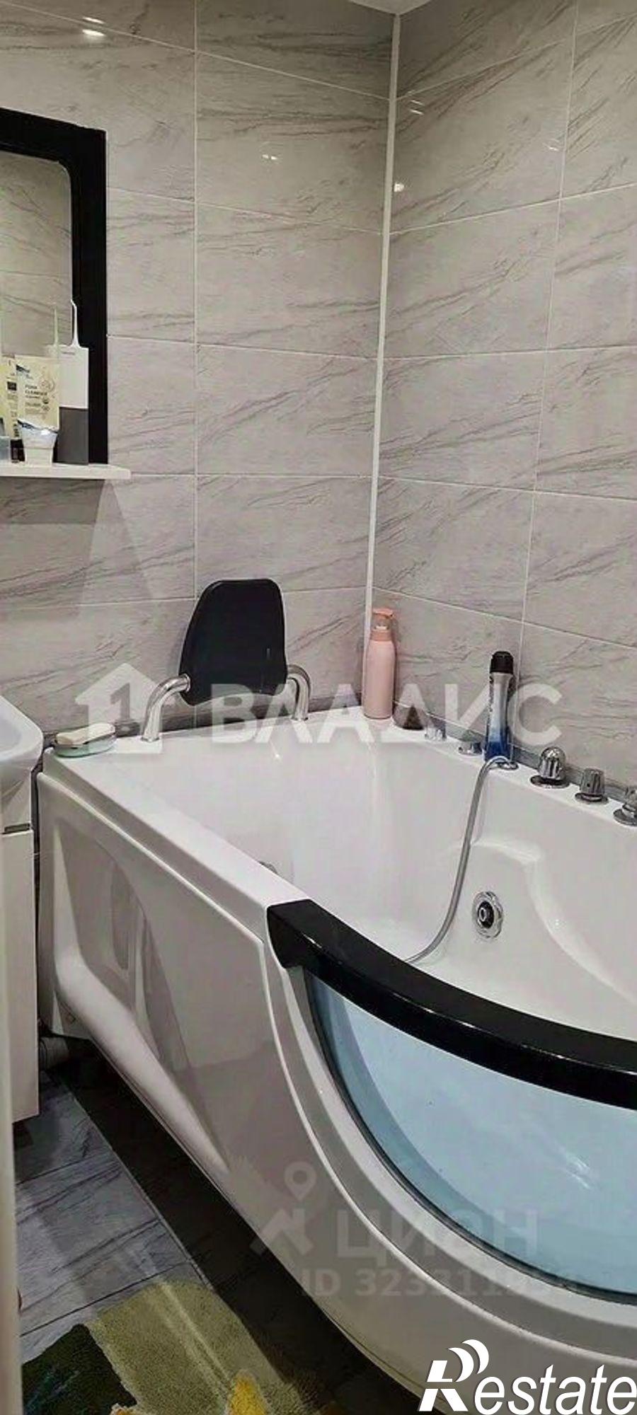 Купить квартиру за 9 900 000 рублей на улица Толстого, 10