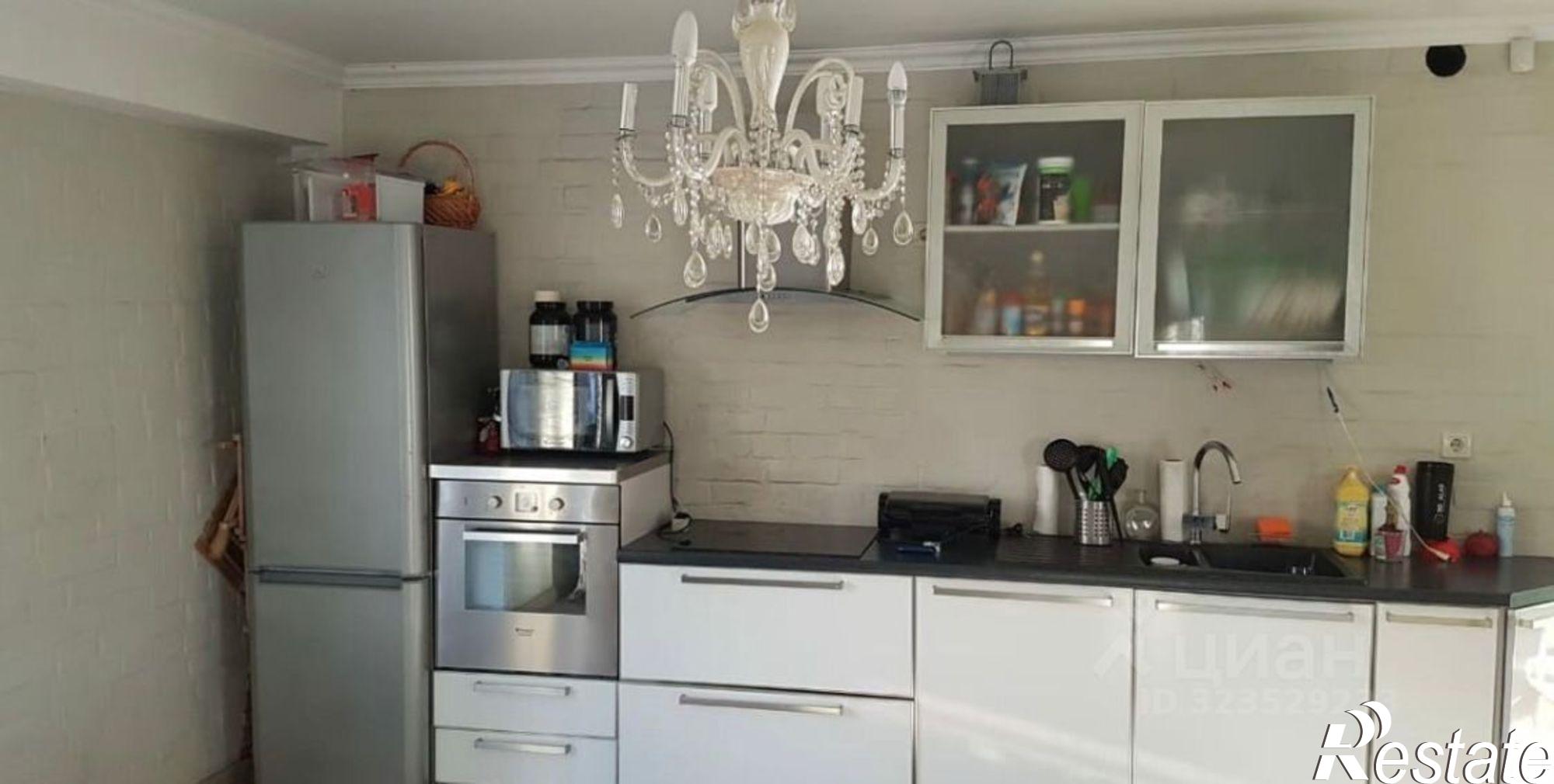 Купить дачу, дом, коттедж за 19 900 000 рублей на 105-й микрорайон, 4