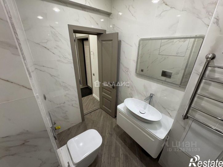 2-комн квартира микрорайон 140Б, 1