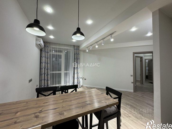 2-комн квартира микрорайон 140Б, 1