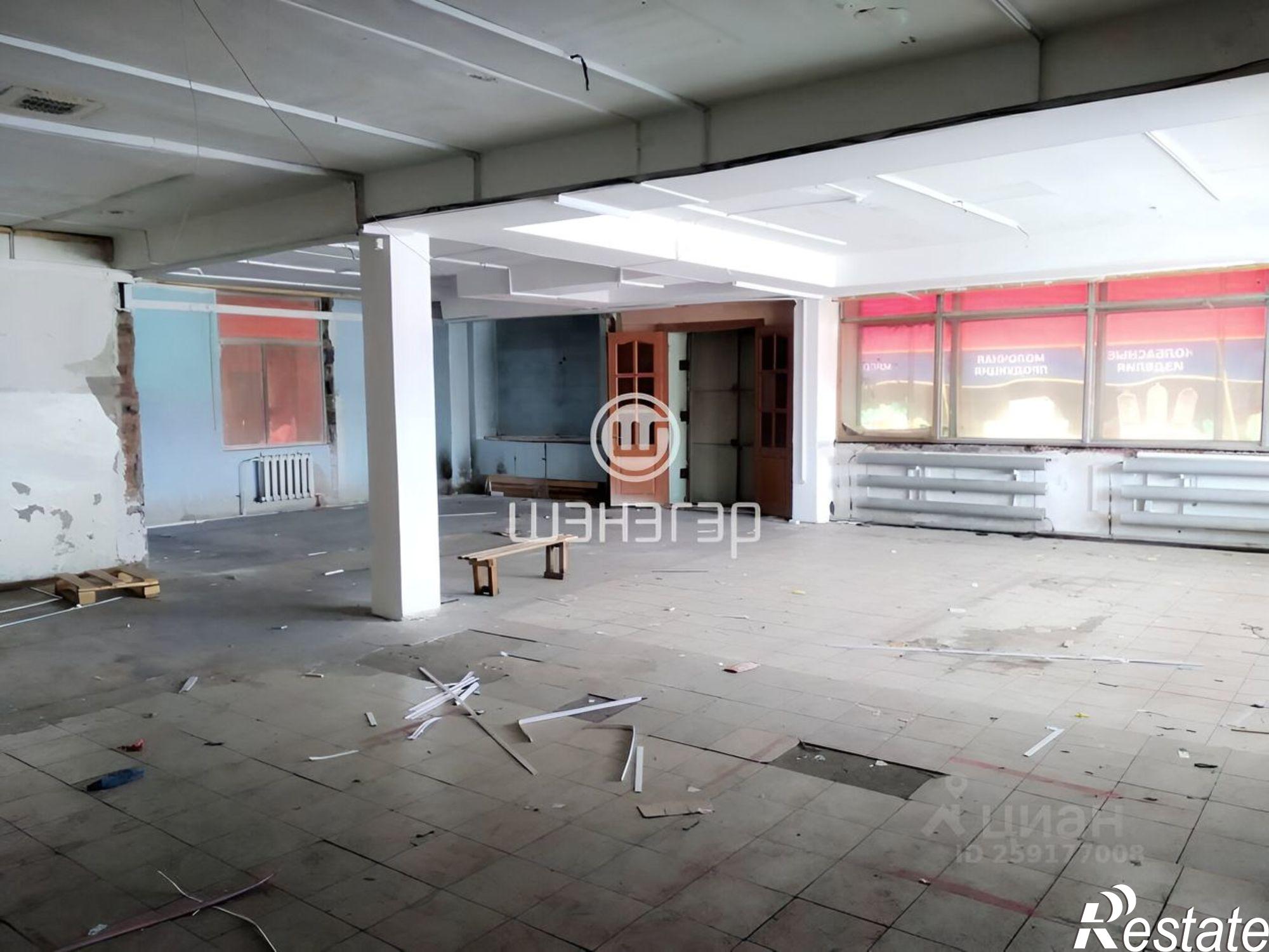 Купить торговое помещение за 183 777 рублей на улица Революции 1905 года