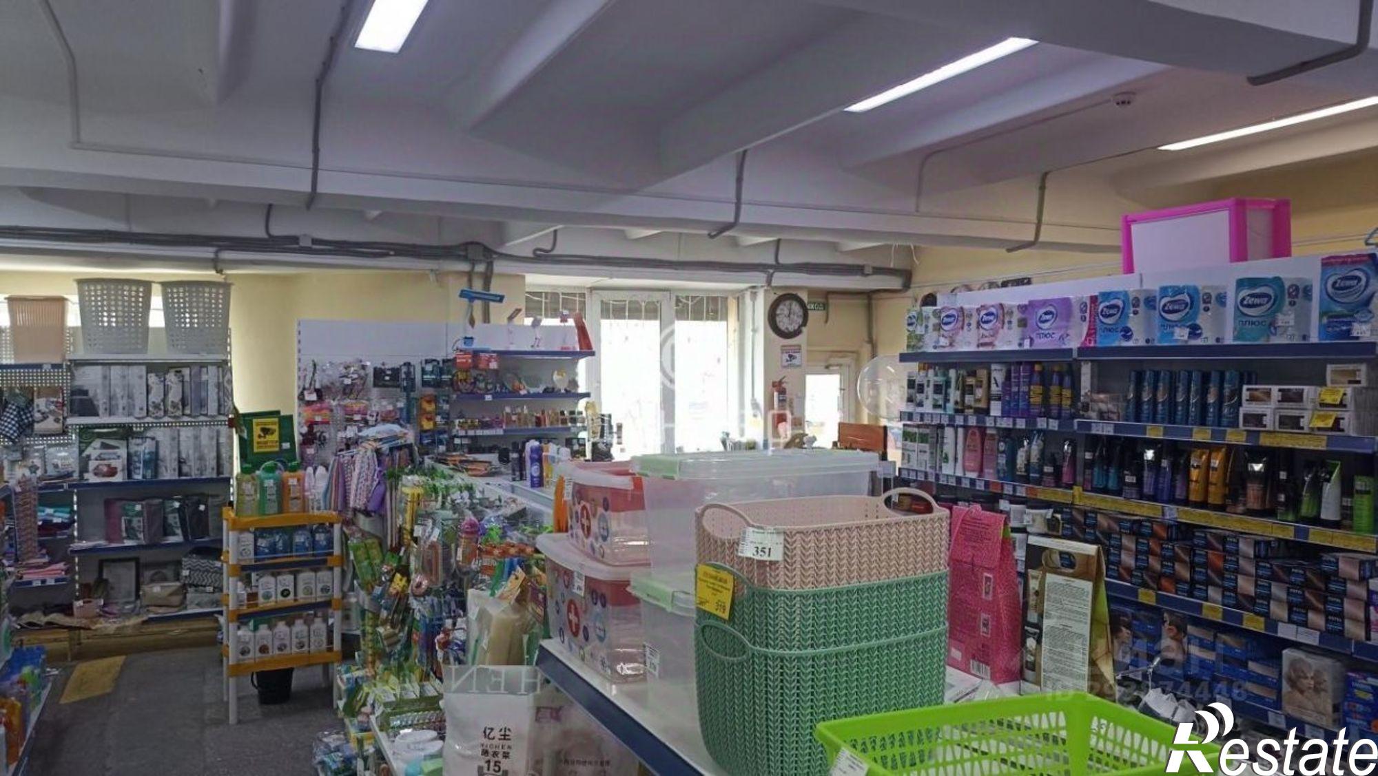 Купить торговое помещение за 141 744 рублей на ул Туполева, 13