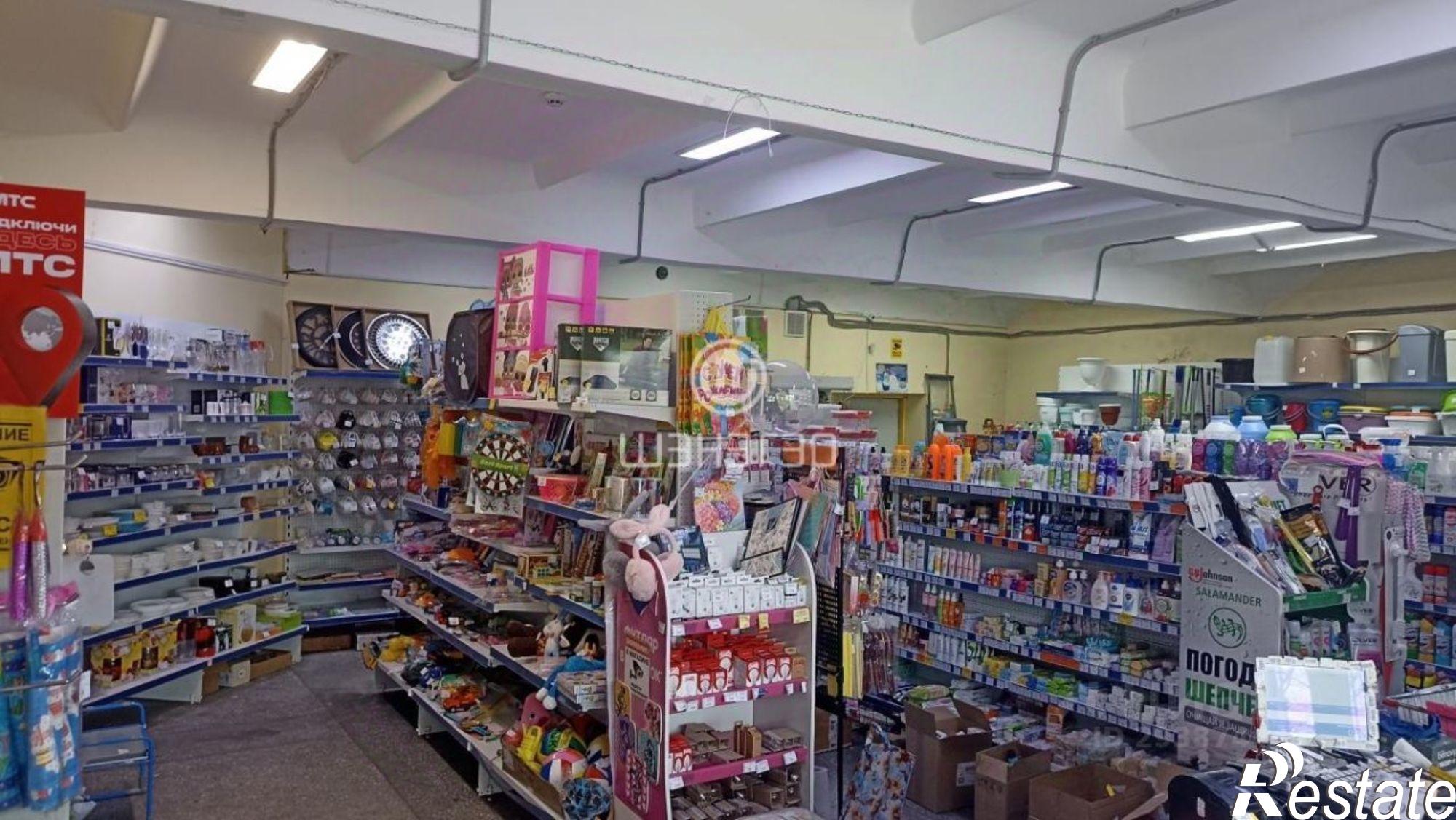 Купить торговое помещение за 141 744 рублей на ул Туполева, 13