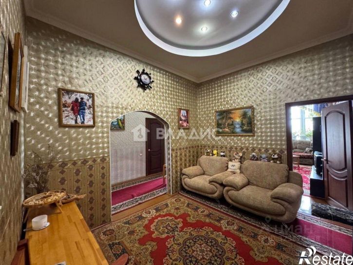 3-комн квартира 110-й микрорайон, 1