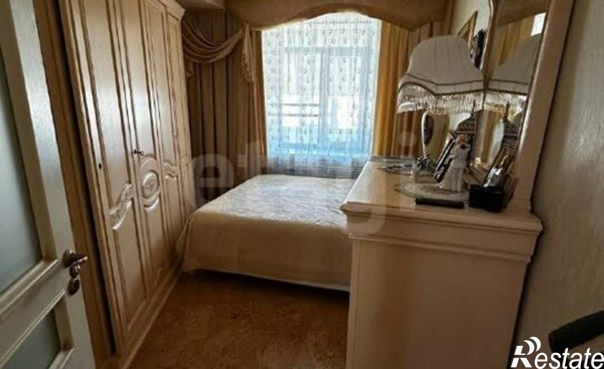 Купить квартиру за 18 000 000 рублей на проспект Победы, 16