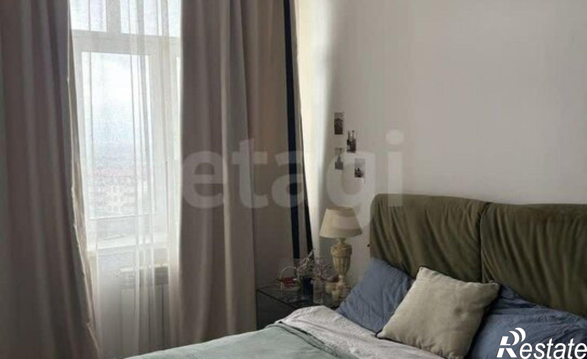 Купить квартиру за 8 000 000 рублей на 111-й микрорайон, 4