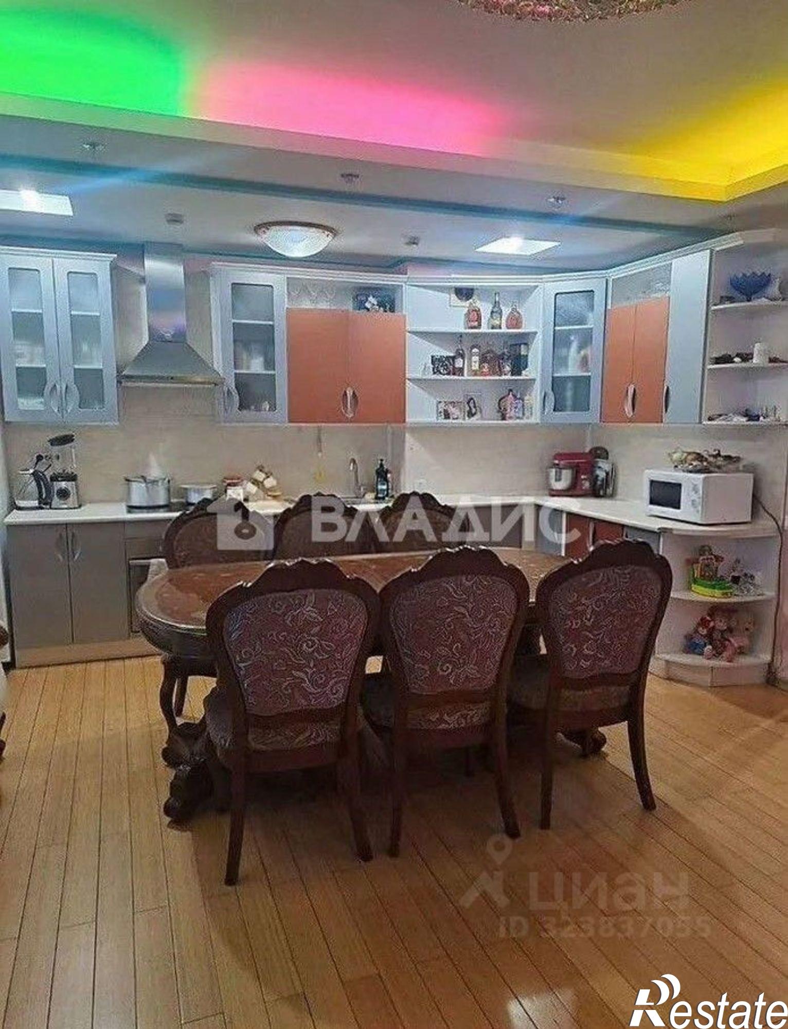 Купить квартиру за 12 000 000 рублей на ул Добролюбова, 37