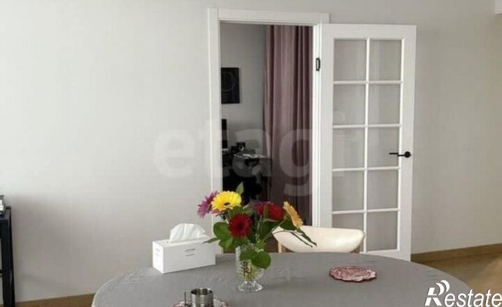 1-комн квартира 111-й микрорайон, 4