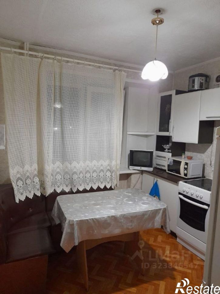 2-комн квартира Кабанская улица, 8,  д. 8