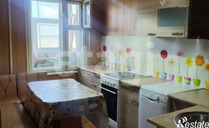 3-комн квартира 113-й микрорайон, 1