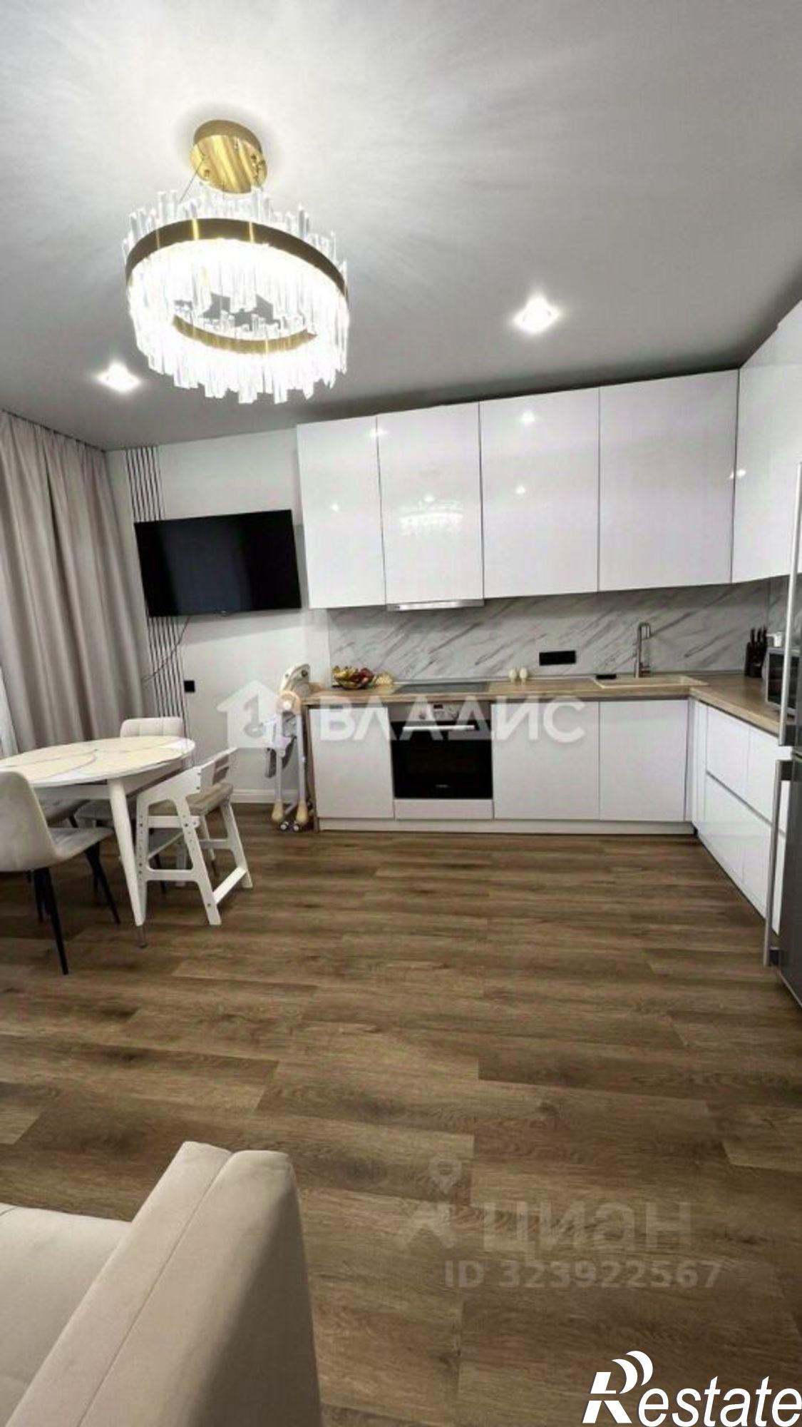 Купить квартиру за 10 500 000 рублей на 142-й микрорайон, 8