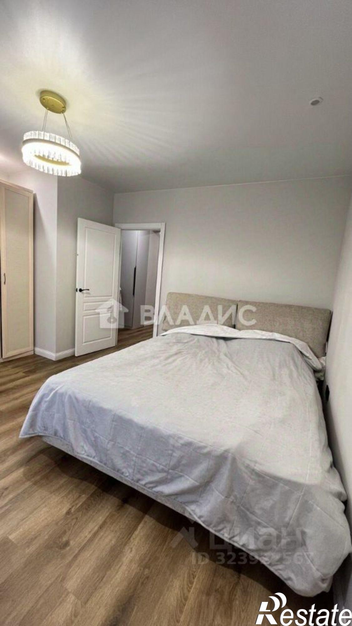 Купить квартиру за 10 500 000 рублей на 142-й микрорайон, 8