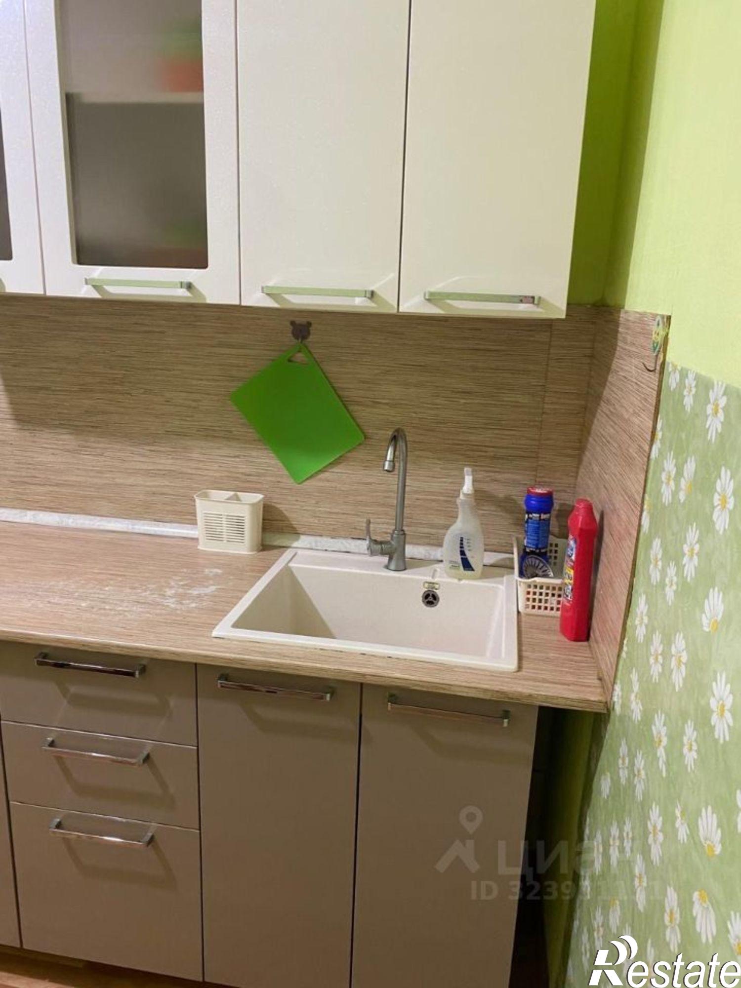 Сдать квартиру за 48 000 рублей на улица Шумяцкого, 5