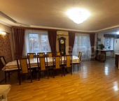 3-комн, 92кв м, этаж 2/5 улица Жердева, 102