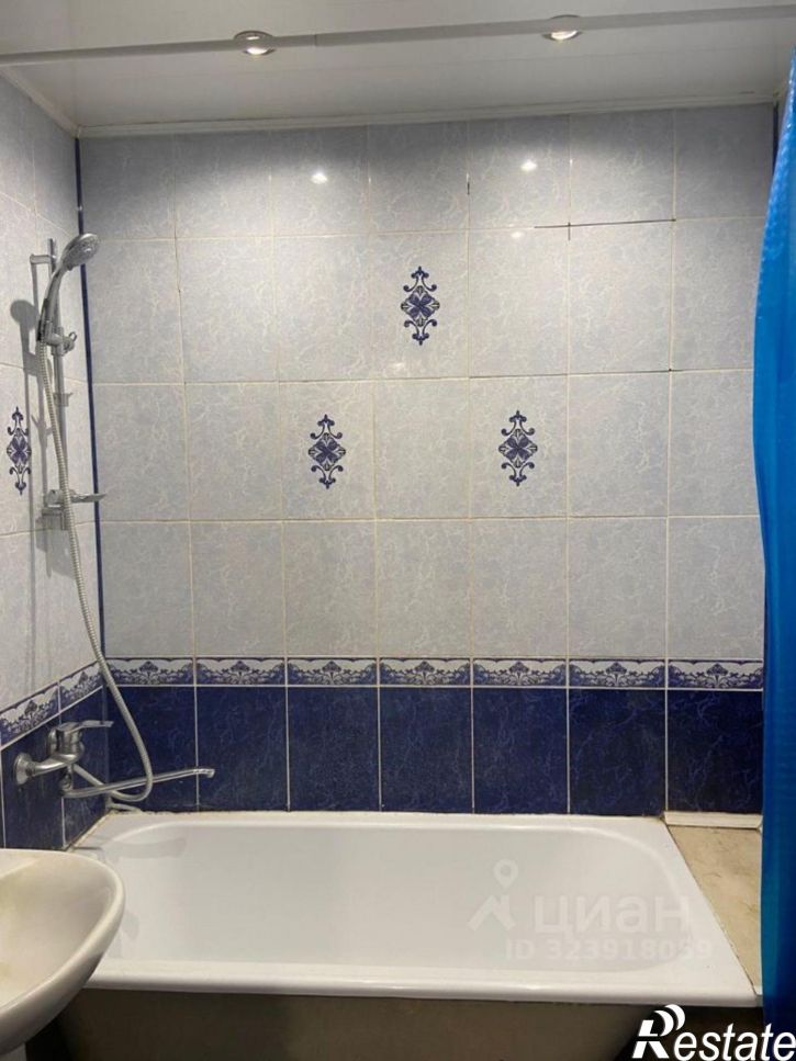 3-комн квартира пр-кт Строителей, 40,  д. 40