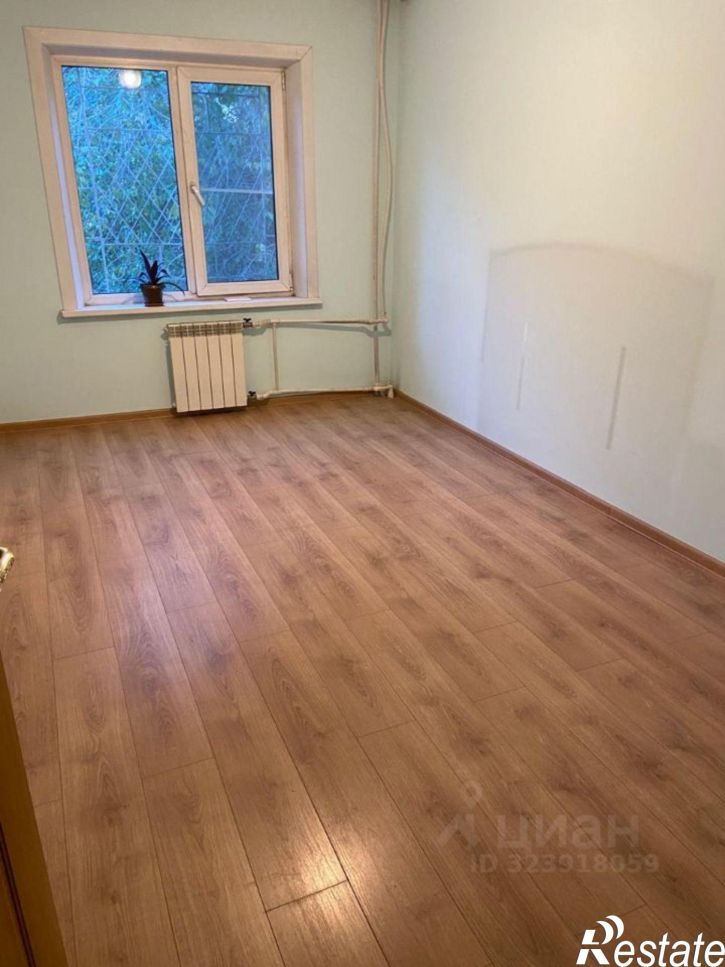 3-комн квартира пр-кт Строителей, 40,  д. 40