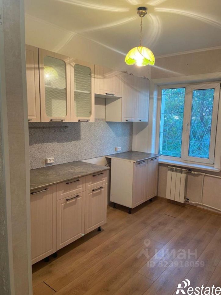 3-комн квартира пр-кт Строителей, 40,  д. 40