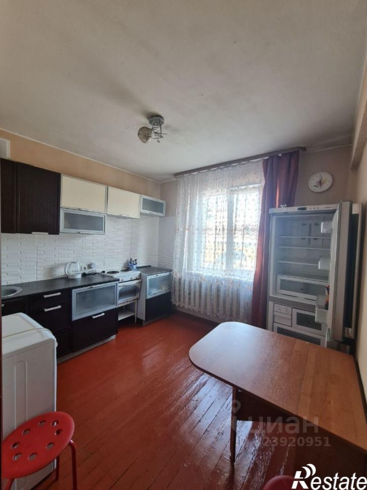 3-комн квартира улица Антонова, 4,  д. 4