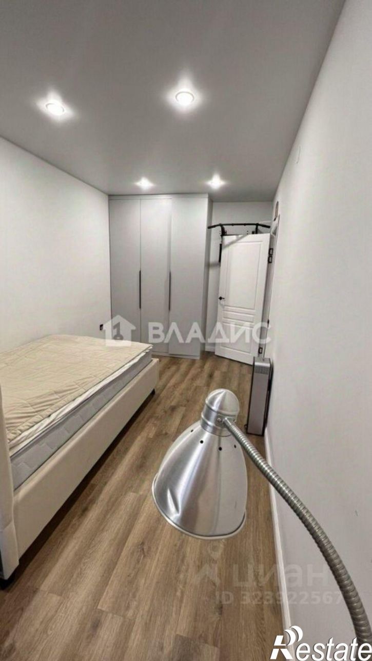 3-комн квартира 142-й микрорайон, 8