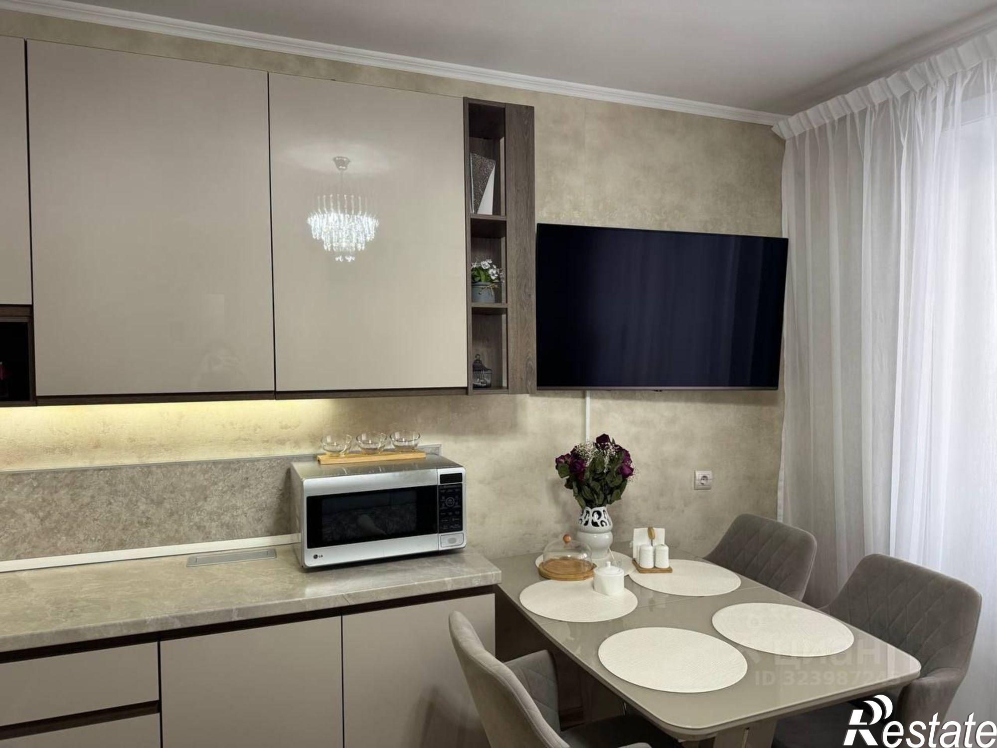 Купить квартиру за 9 250 000 рублей на Тобольская улица, 65