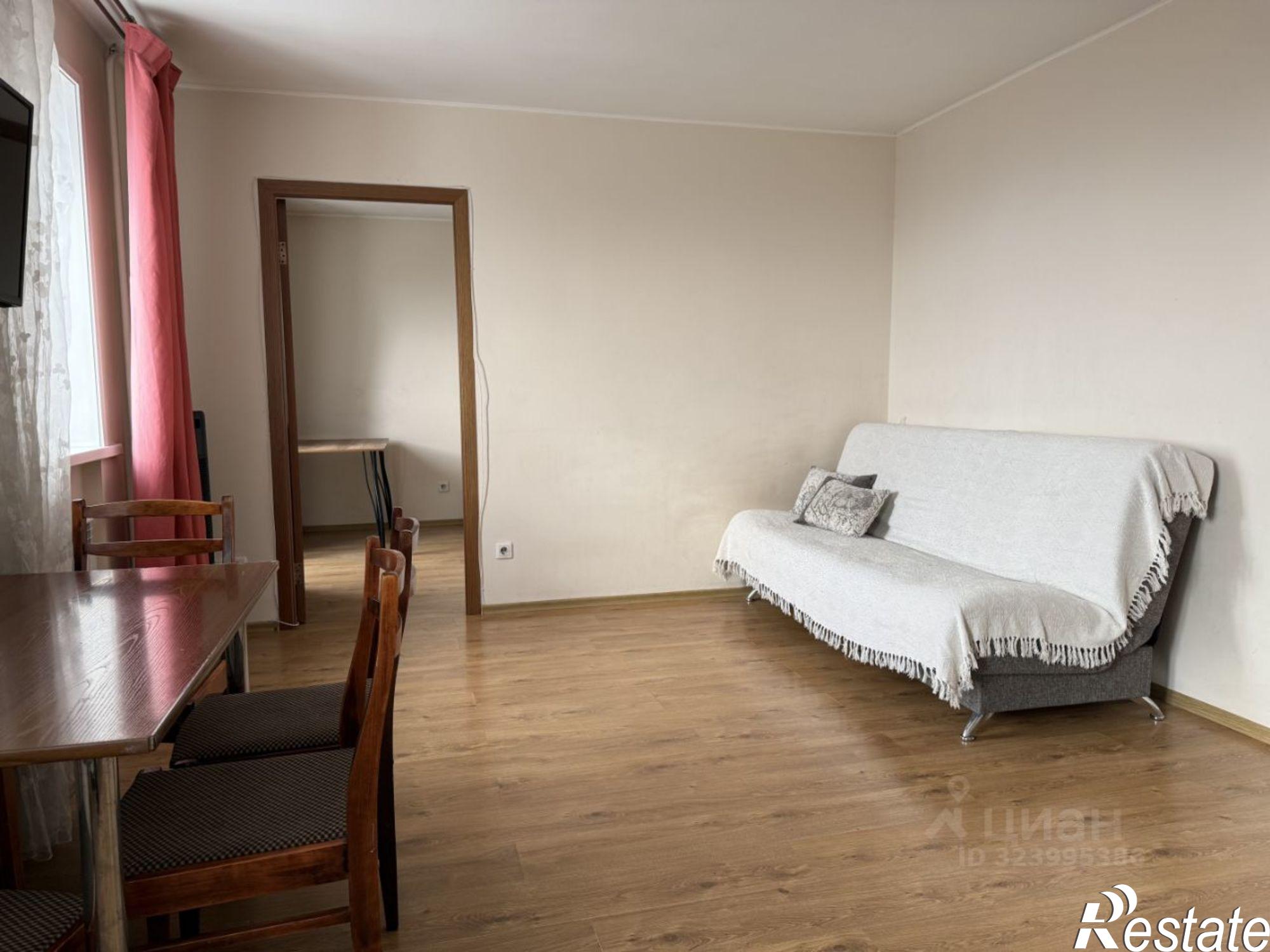 Сдать квартиру за 38 000 рублей на проспект Победы, 7