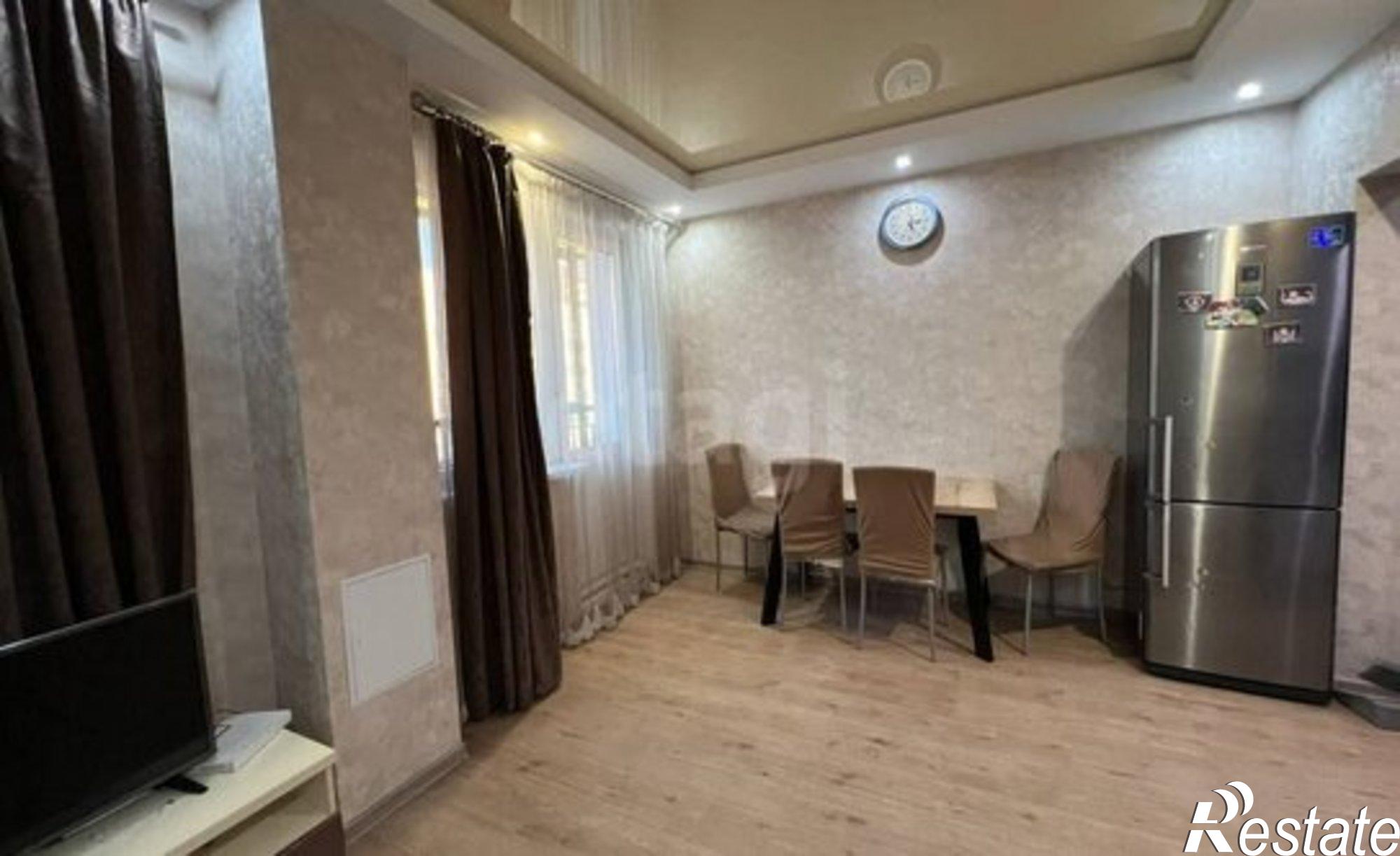 Купить квартиру за 14 300 000 рублей на улица Смолина, 77