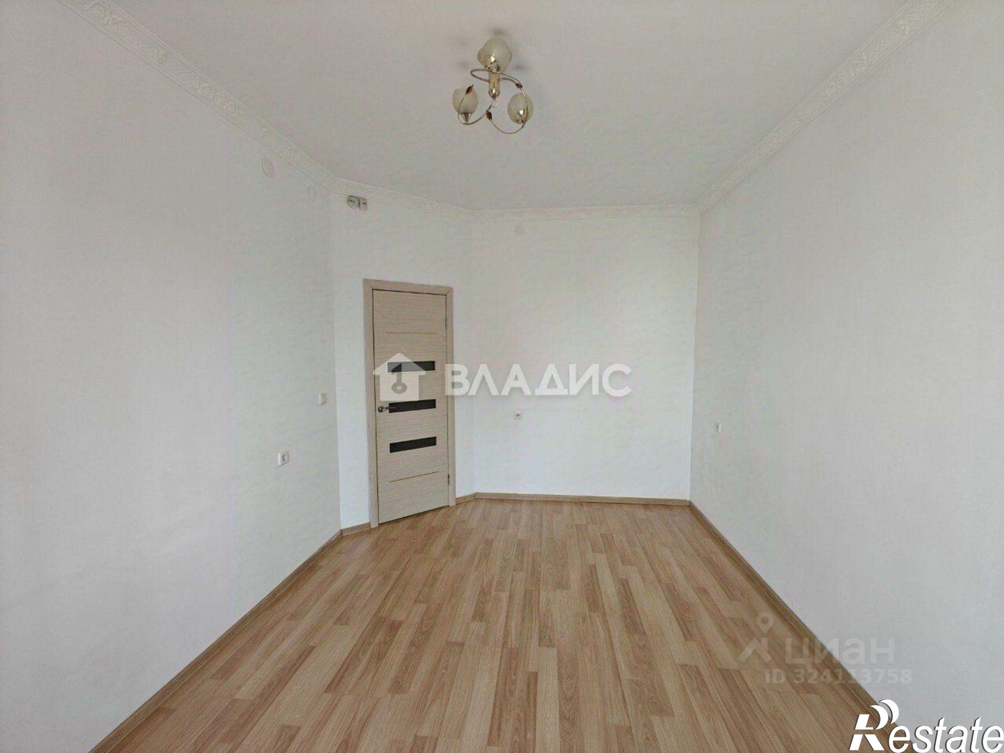 Купить квартиру за 4 500 000 рублей на 111-й микрорайон