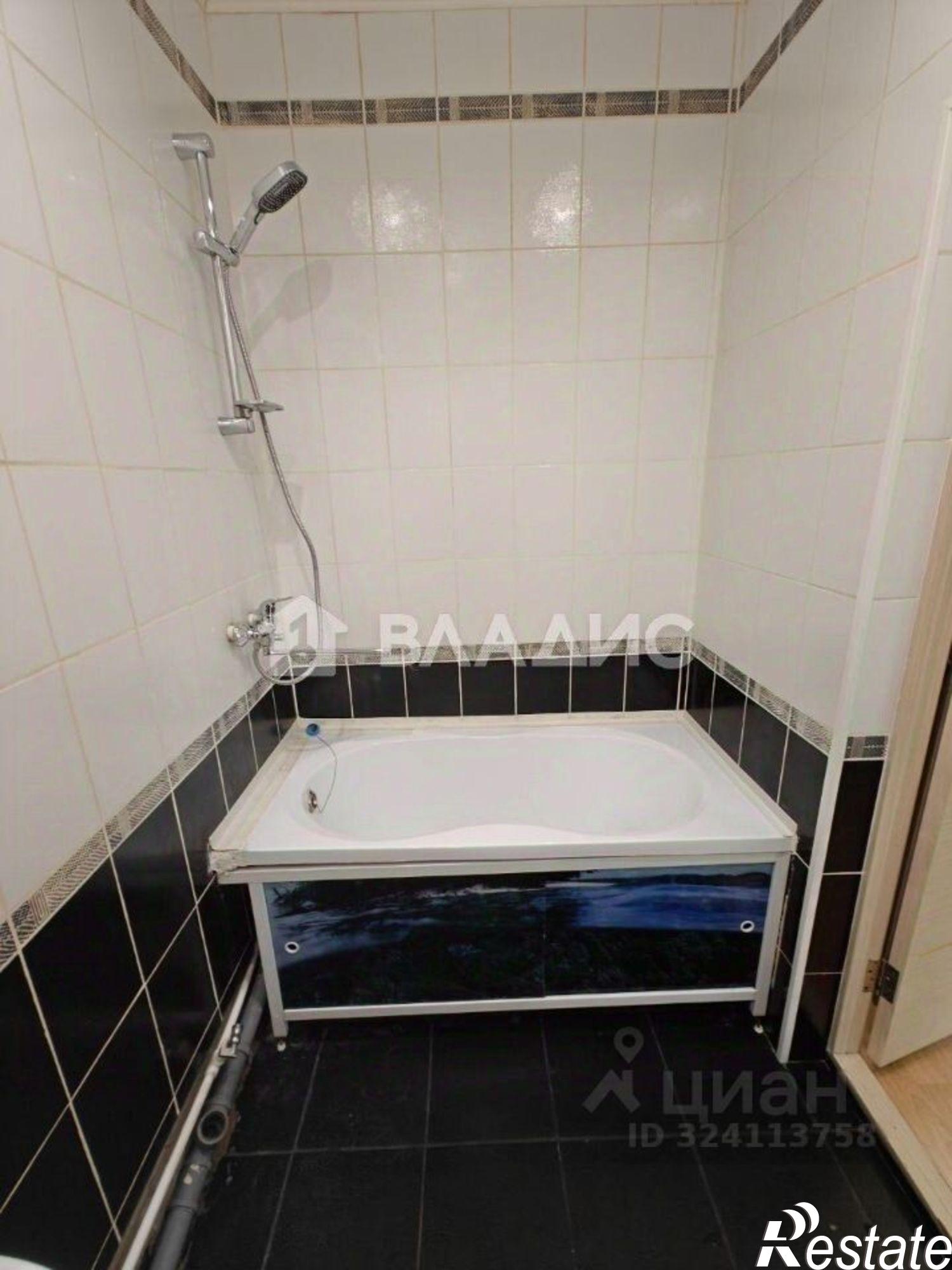 Купить квартиру за 4 500 000 рублей на 111-й микрорайон