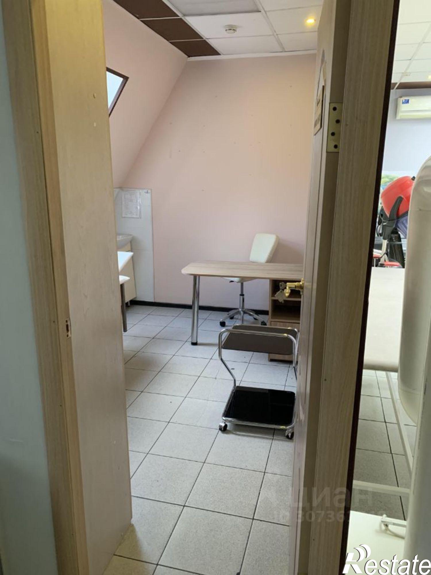 Купить офис, помещение под офис за 8 992 090 рублей на улица Тулаева, 148А