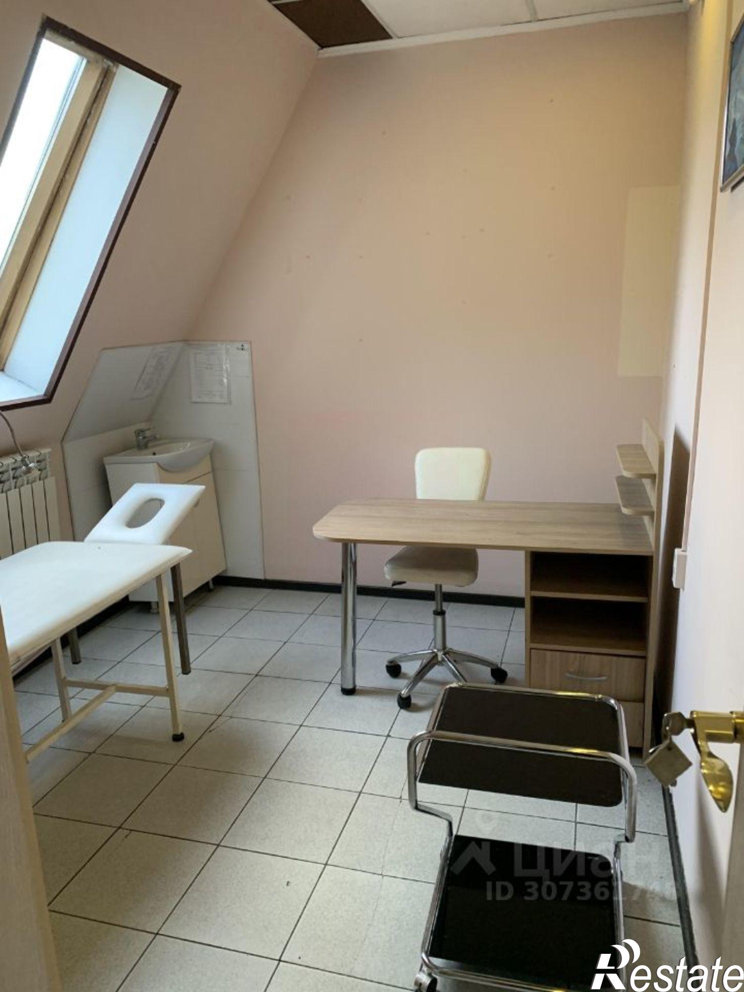 Купить офис, помещение под офис за 8 992 090 рублей на улица Тулаева, 148А