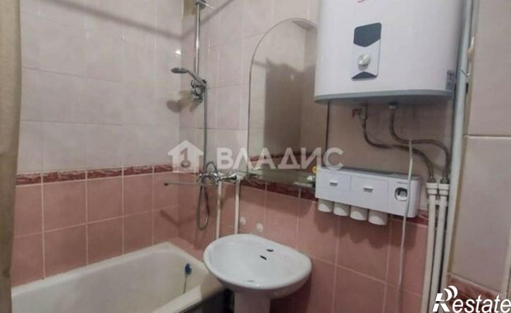 2-комн квартира Виктора Военнова, 45,  д. 45