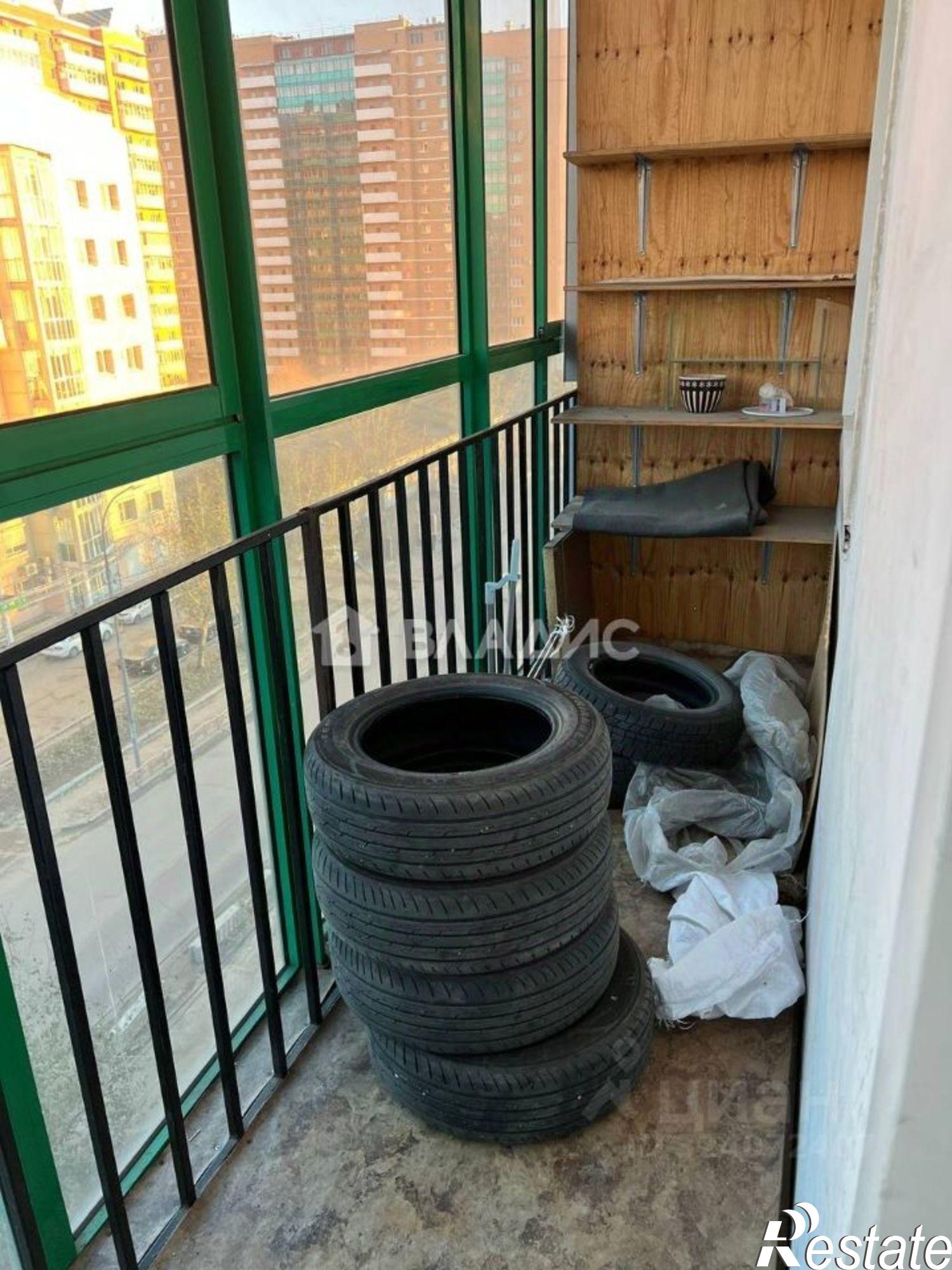 Купить квартиру за 14 000 000 рублей на улица Смолина, 77