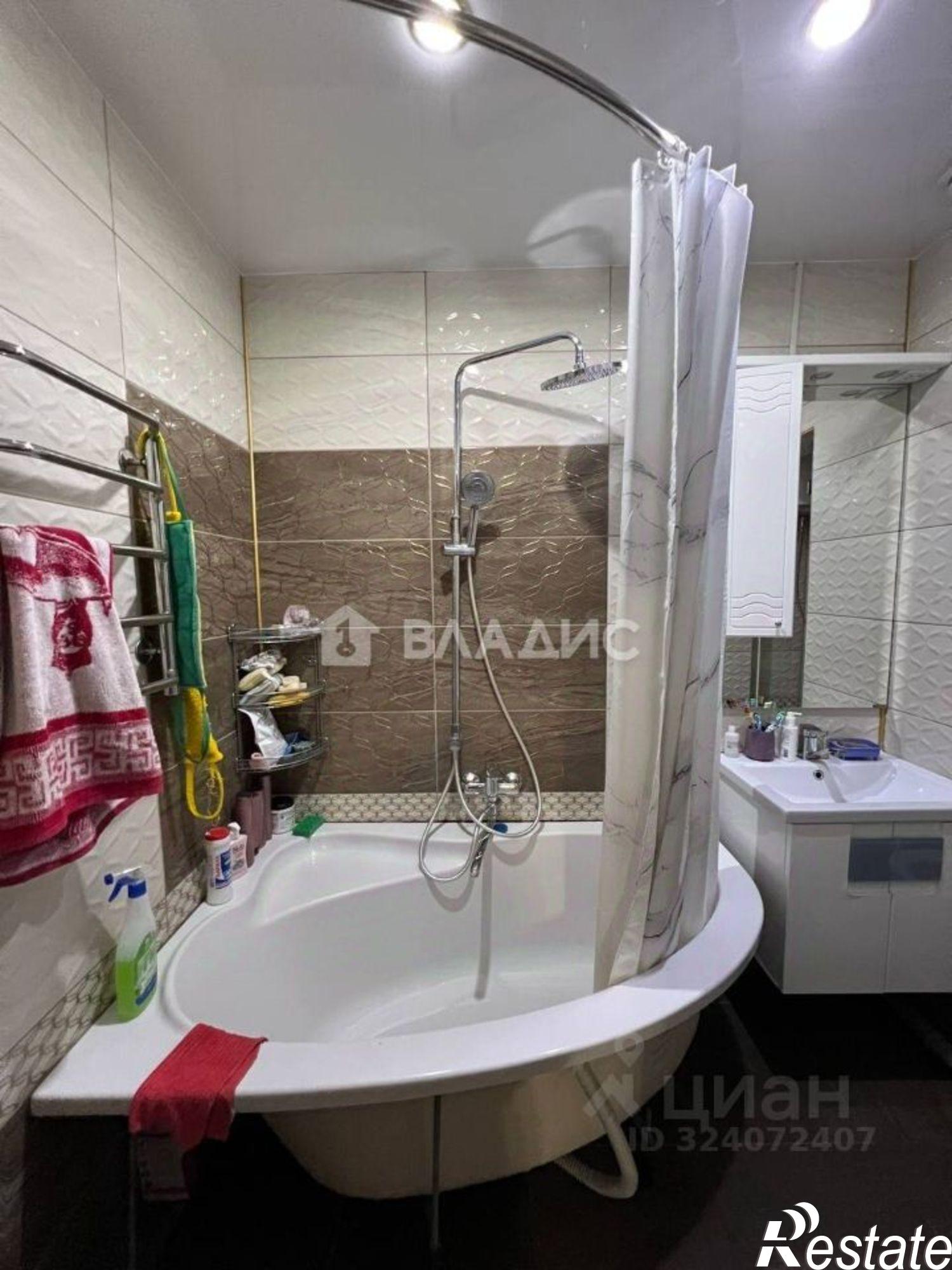 Купить квартиру за 14 000 000 рублей на улица Смолина, 77