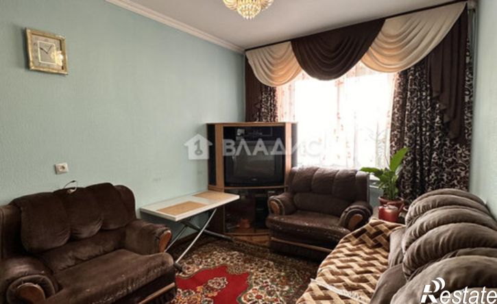 2-комн квартира улица Революции 1905 года, 102,  д. 102