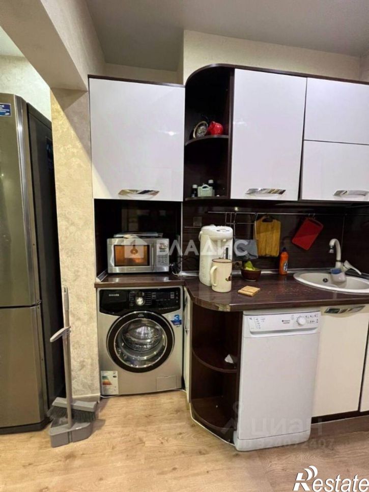 3-комн квартира улица Смолина, 77,  д. 77