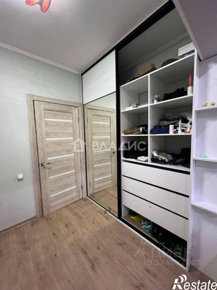 3-комн квартира улица Смолина, 77,  д. 77